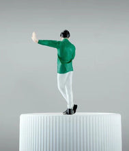 Load image into Gallery viewer, 1:64 Painted Figure Mini Model Miniature Resin Diorama People Sand Man Leaning