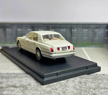 Load image into Gallery viewer, GFCC 1:64 Beige 1998 Silver Seraph Luxury Classic Model Diecast Metal Car New