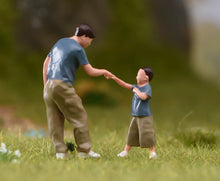 Load image into Gallery viewer, 1:64 Painted Figure Model Miniature Resin Diorama Toy Sand Father and Son Play