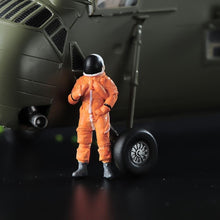 Load image into Gallery viewer, 1:64 Painted Unpainted Figure Model Miniature Resin Diorama Space Suit Astronaut New