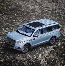 Load image into Gallery viewer, WTX 1:64 Blue Navigator L Full Sized SUV Sports Model Diecast Metal Car New Collection