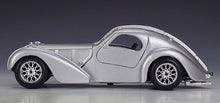Load image into Gallery viewer, Bburago 1:24 1936 Atlantic Classic Vintage Model Toy Diecast Metal Car BN