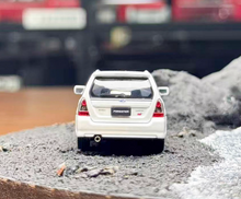 Load image into Gallery viewer, Fiberrun 1:64 JDM White Forester SG9 SUV Sports Model Diecast Metal Car New Collection
