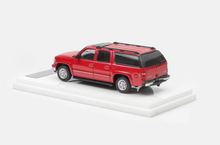 Load image into Gallery viewer, MK 1:64 2003 Red Suburban Full Size SUV Sports Model Diecast Metal Car New Collection