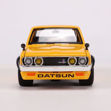 Load image into Gallery viewer, Maisto 1:24 1973 Datsun 620 Pickup Truck Sport Model Toy Diecast Metal Car BN