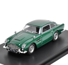Load image into Gallery viewer, TPC 1:64 Green 1964 DB5 Classic Vintage Sports Model Diecast Metal Car New