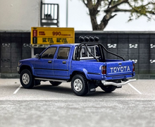 Load image into Gallery viewer, Masdi 1:64 Blue 1994 Hilux LN107 Pickup Cab Truck Model Diecast Metal Car New Collection