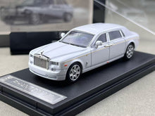Load image into Gallery viewer, SW 1:64 White Phantom VII 7 Luxury Sedan Sports Model Diecast Metal Car New Collection