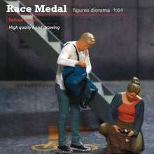 Load image into Gallery viewer, 1:64 Painted Figure Mini Model Miniature Resin Diorama Sand Man Flipping Bag TOY