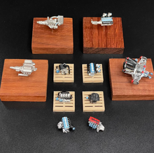 Load image into Gallery viewer, 1:64 JDM Car VTEC Turbo Engine Garage Mechanic Display Model Resin Scene New