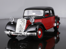 Load image into Gallery viewer, Bburago 1:24 1938 15 CV TA Classic Vintage Model Toy Diecast Metal Car BN