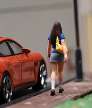Load image into Gallery viewer, 1:64 Painted Figure Model Miniature Resin Diorama Toy Sand Walking Girl Blue Top