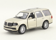 Load image into Gallery viewer, CCA 1:43 2015 Navigator SUV Sports Model Toy Diecast Metal Car BN