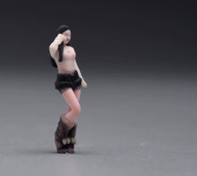 Load image into Gallery viewer, 1:64 Painted Figure Model Miniature Resin Sand Beauty Trendy Lady Boots Girl