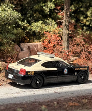 Load image into Gallery viewer, Rollin 1:64 FHP Florida Charger Police Sports Model Diecast Metal Car New Collection