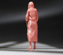 Load image into Gallery viewer, 1:64 Painted Unpainted Figure Model Miniature Resin Diorama Sand Zhen Zi Girl