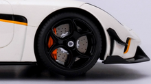 Load image into Gallery viewer, GTspirit 1:18 White 2018 REGERA Super Sports Model Diecast Resin Car New