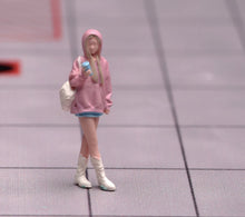 Load image into Gallery viewer, 1:64 Painted Figure Model Miniature Resin Sand Pretty Pink Top Girl Beauty Lady