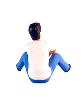 Load image into Gallery viewer, 1:64 Painted Figure Model Miniature Resin Diorama Skateboard Girl Sitting Boy