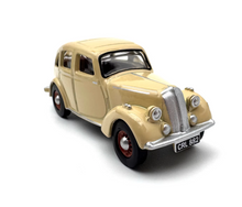 Load image into Gallery viewer, 1:76 Yellow 1935 Classic Vintage Sedan Sports Model Diecast Metal Car New Collection