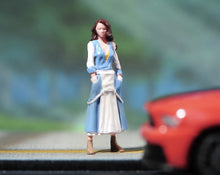 Load image into Gallery viewer, 1:64 Painted Figure Model Miniature Resin Diorama Toy Sand Vintage Beauty Lady