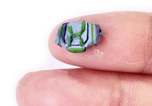 Load image into Gallery viewer, 1:64 Painted Figure Mini Model Miniature Resin Diorama Sand Camping Backpack Bag New