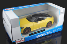 Load image into Gallery viewer, Maisto 1:24 Yellow 2023 Nissan Z Racing Sports Model Toy Diecast Metal Car BN