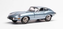 Load image into Gallery viewer, GFCC 1:64 1961 E Type Roadster Hard Top Sports Model Diecast Metal Car