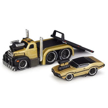 Load image into Gallery viewer, Maisto 1:64 1953 Mack B61 Flatbed Trailer Oldsmobile 442 Model Metal Car New
