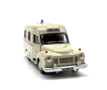 Load image into Gallery viewer, 1:76 Beige J1 Ambulance Vintage Classic Model Diecast Metal Car