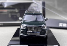 Load image into Gallery viewer, Shadow 1:64 Green Navigator L Full Sized SUV Model Diecast Metal Car New Collection