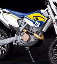Load image into Gallery viewer, Maisto 1:12 Husqvarna FE 501 Sports Bike Model Diecast Metal Motorcycle New