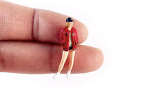 Load image into Gallery viewer, 1:64 Painted Figure Mini Model Miniature Resin Diorama Bestie Girls Gathering New