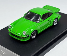 Load image into Gallery viewer, Master 1:64 Green 930 911 Turbo Classic Sports Model Diecast Metal Car New Collection