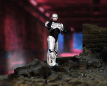 Load image into Gallery viewer, 1:64 Painted Figure Model Miniature Resin Diorama Sand Mechanical Warmen Police Collection