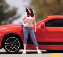 Load image into Gallery viewer, 1:64 Painted Figure Model Miniature Resin Diorama Sand Standing Posture Girl Toy