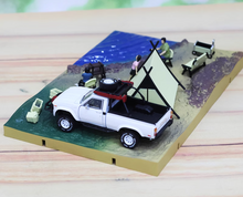 Load image into Gallery viewer, BM 1:64 1980 Hilux N60 N70 Diorama Accessory Figure Model Diecast Metal Car