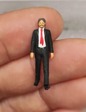 Load image into Gallery viewer, 1:64 Painted Figure Mini Model Miniature Resin Diorama Toy Band Artist Singer BL