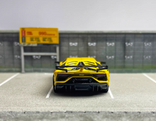 Load image into Gallery viewer, MINIGT 1:64 Green Aventador SVJ Racing Sports Model Diecast Metal Car #563