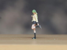 Load image into Gallery viewer, 1:64 Painted Figure Model Miniature Resin Diorama Sand Kawaii Girl Cute Lady