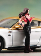 Load image into Gallery viewer, 1:64 Painted Figure Model Miniature Resin Diorama Sand Sexy Lady Smoking Beauty