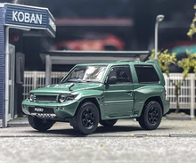 Load image into Gallery viewer, Inno 1:64 Green Pajero Evolution City SUV Sports Model Diecast Metal Car New Collection