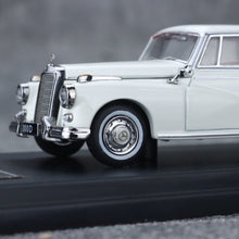 Load image into Gallery viewer, GFCC 1:64 White 1959 300D Classic Vintage Sports Model Diecast Metal Car BN