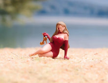 Load image into Gallery viewer, 1:24 Painted Figure Model Miniature Resin Diorama Sand Sexy Beauty High Heel