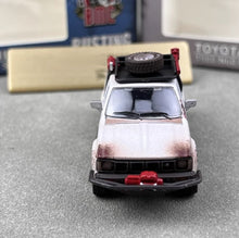 Load image into Gallery viewer, BM 1:64 White 1980 Rusting Hilux N60 N70 Pickup Truck Model Diecast Metal Car