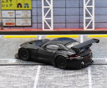 Load image into Gallery viewer, Maxwell 1:64 Black Z4 GT3 Racing Sports Model Diecast Metal Car New Collection