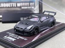 Load image into Gallery viewer, Inno 1:64 Black Carbon GTR R35 LBWK Sports Model Diecast Metal Car New Collection
