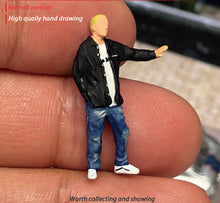 Load image into Gallery viewer, 1:64 Painted Figure Mini Model Miniature Resin Diorama Street Tattoo Man Boy Guy