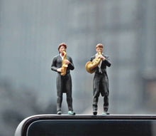 Load image into Gallery viewer, 1:64 Painted Figure Mini Model Miniature Resin Diorama Sand Saxophone Horn Man New Collection