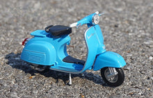 Load image into Gallery viewer, WELLY 1:18 1970 150CC Sports Classic Vintage Model Diecast Metal Motorcycle